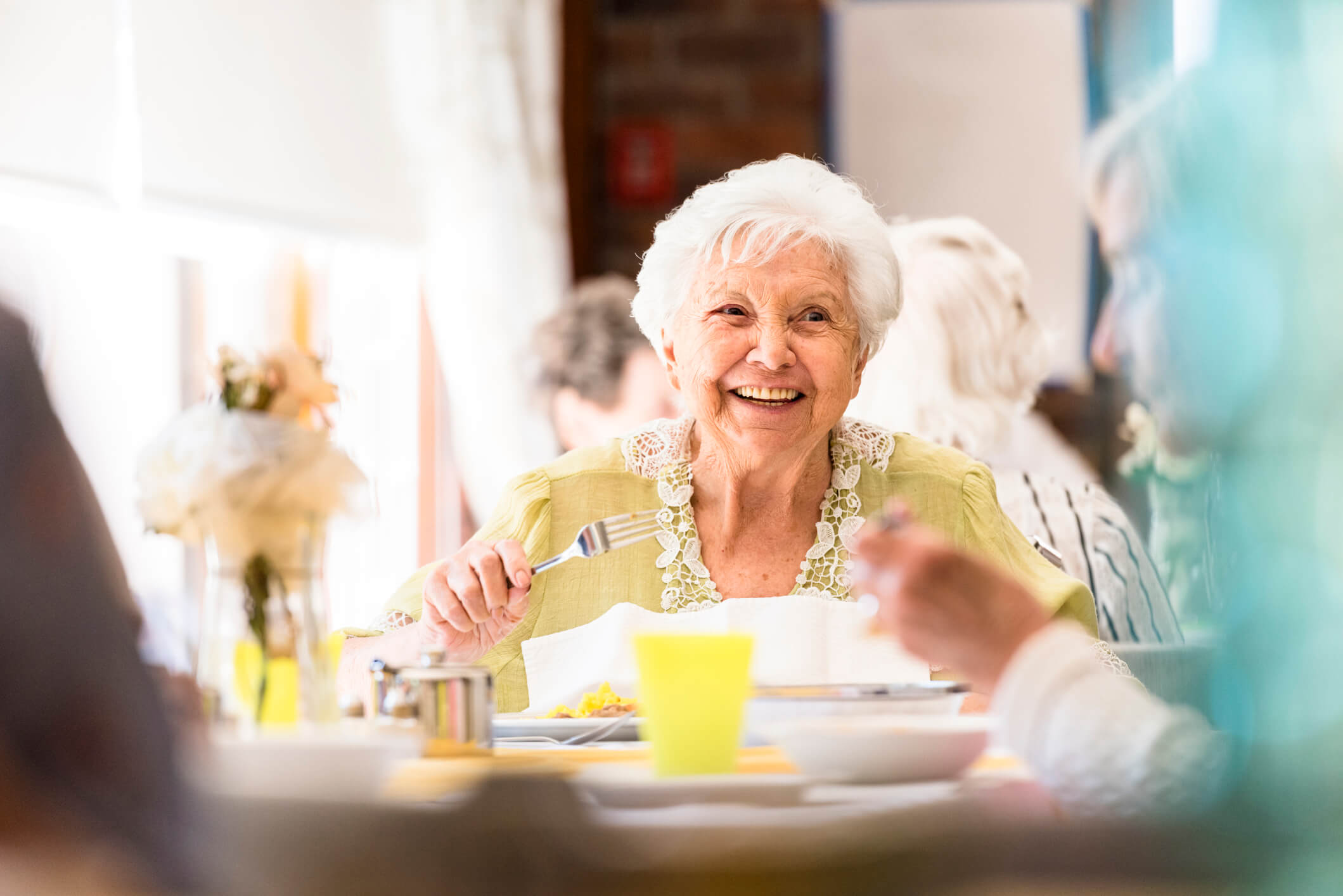 Alimentação para idosos: 7 dicas e cuidados essenciais para a saúde